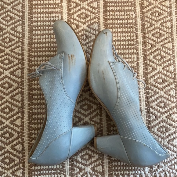 Blue Heels - Picture 2 of 4